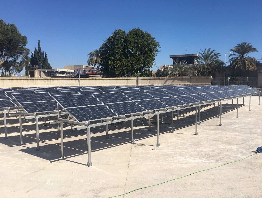 Fotos de placas solares fotovoltaicas.